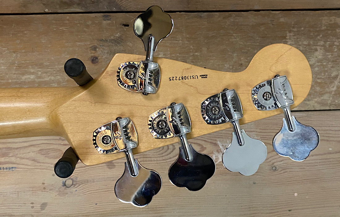 Fender Dimension V