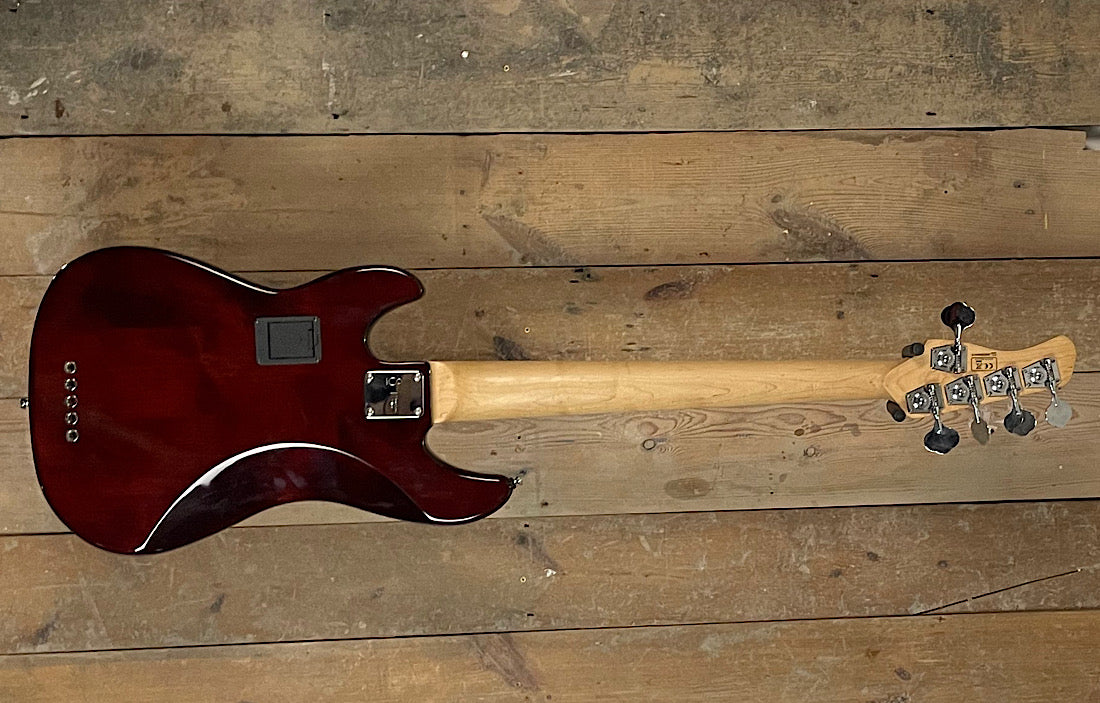 Sire P7 Fretless V (Pre-Owned)