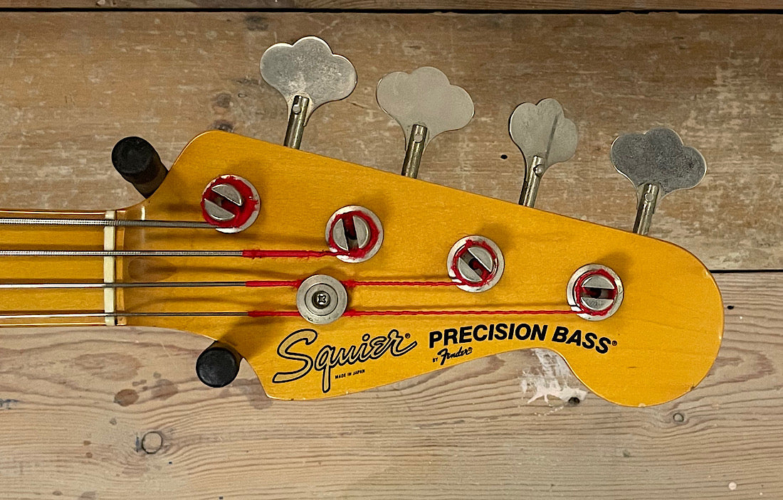 Squier JV Precision Bass