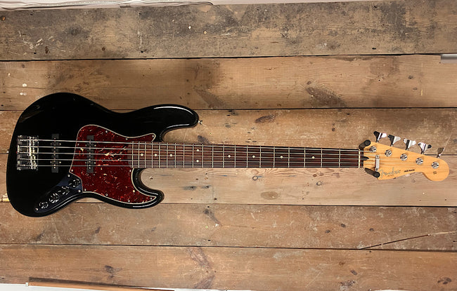 Fender Jazz MIM V