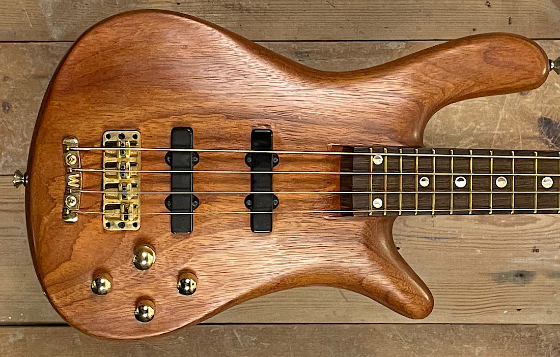 Warwick Streamer Stage II – The Bass Gallery