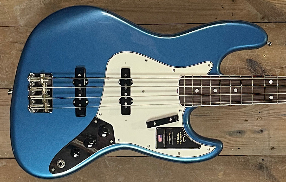 Fender American Vintage II 1966 Jazz Bass®
