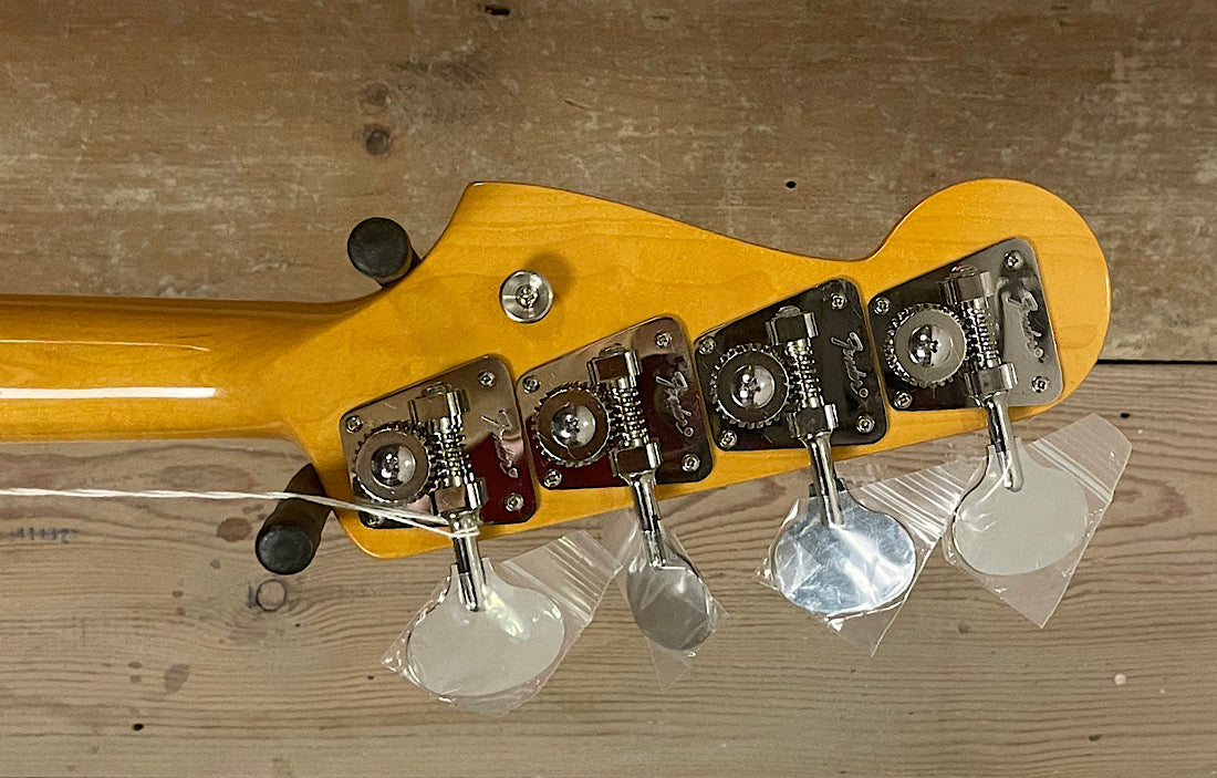 Fender American Vintage II 1966 Jazz Bass®