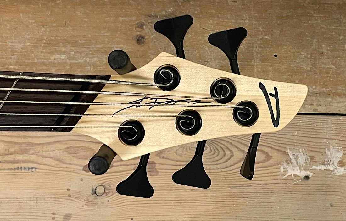 Dingwall AB2 (Pre-Owned)