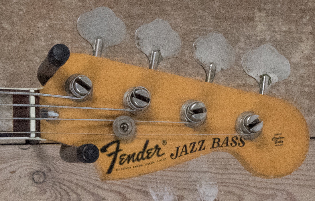 Fender Jazz 1975