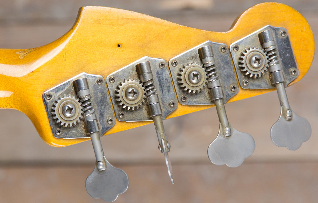 Fender Precision 1962 - The Bass Gallery