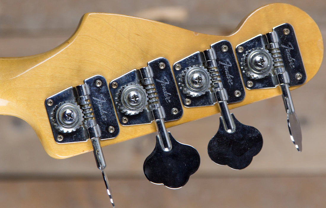 Fender Precision 1978 - The Bass Gallery