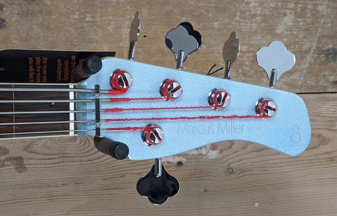 Sire V7 fretless 5 string