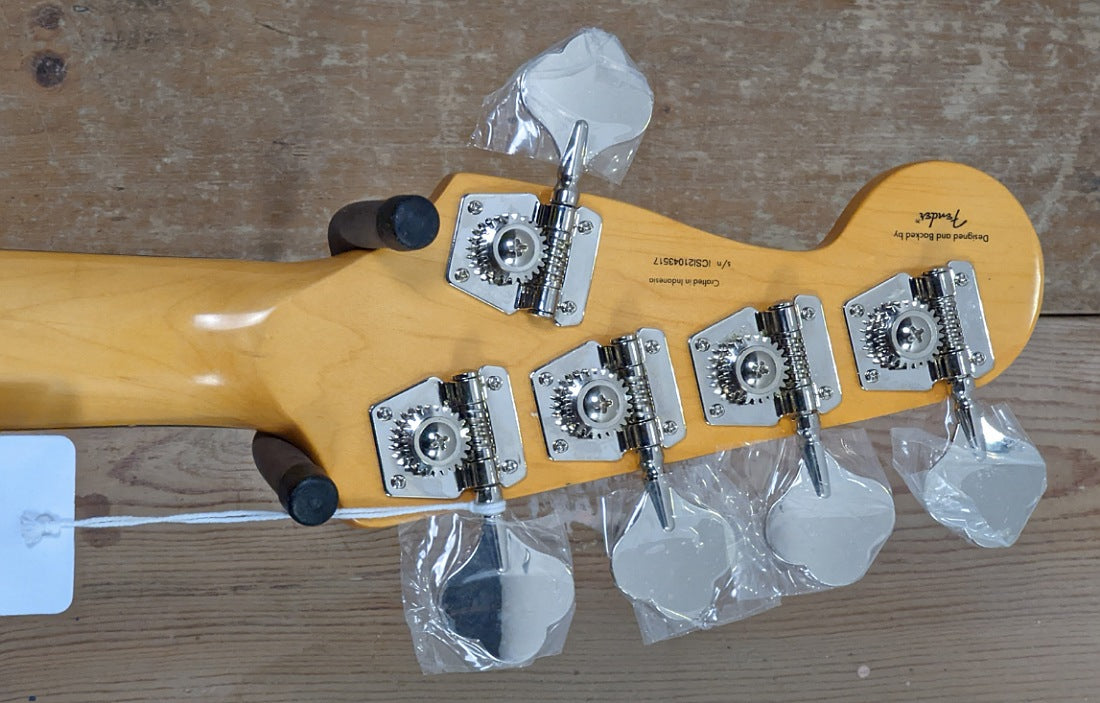 Squier classic vibe 70s Jazz Bass V