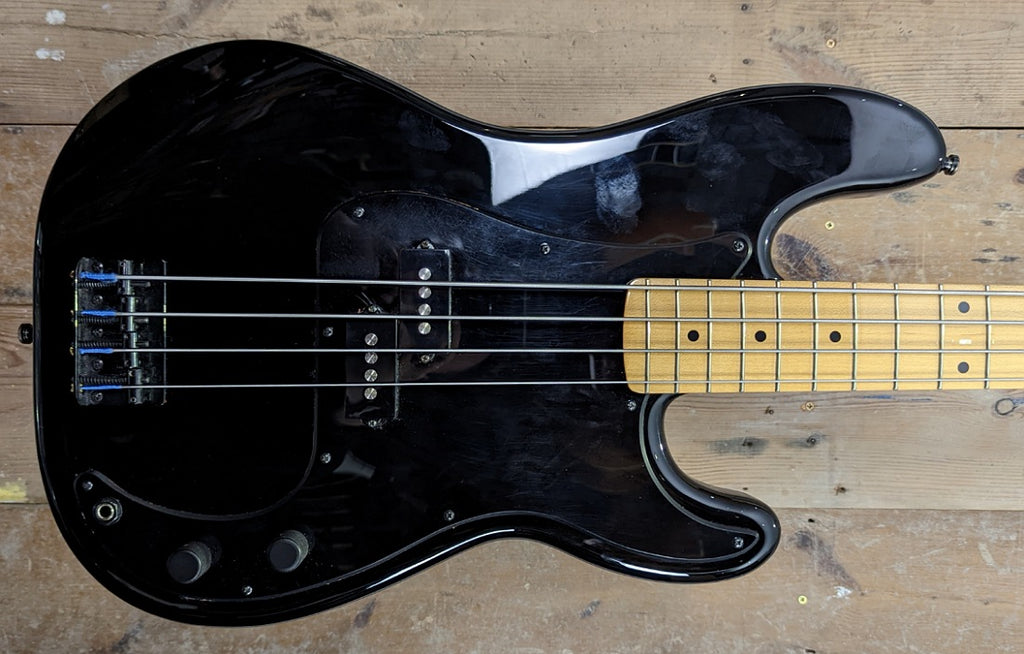 Fender precision online bass roger waters