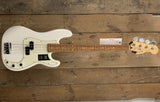 Fender Player Precision bass