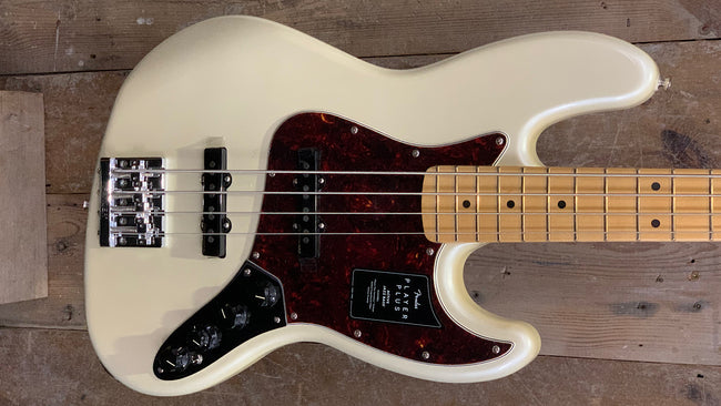 Fender Player Plus Jazz Bass