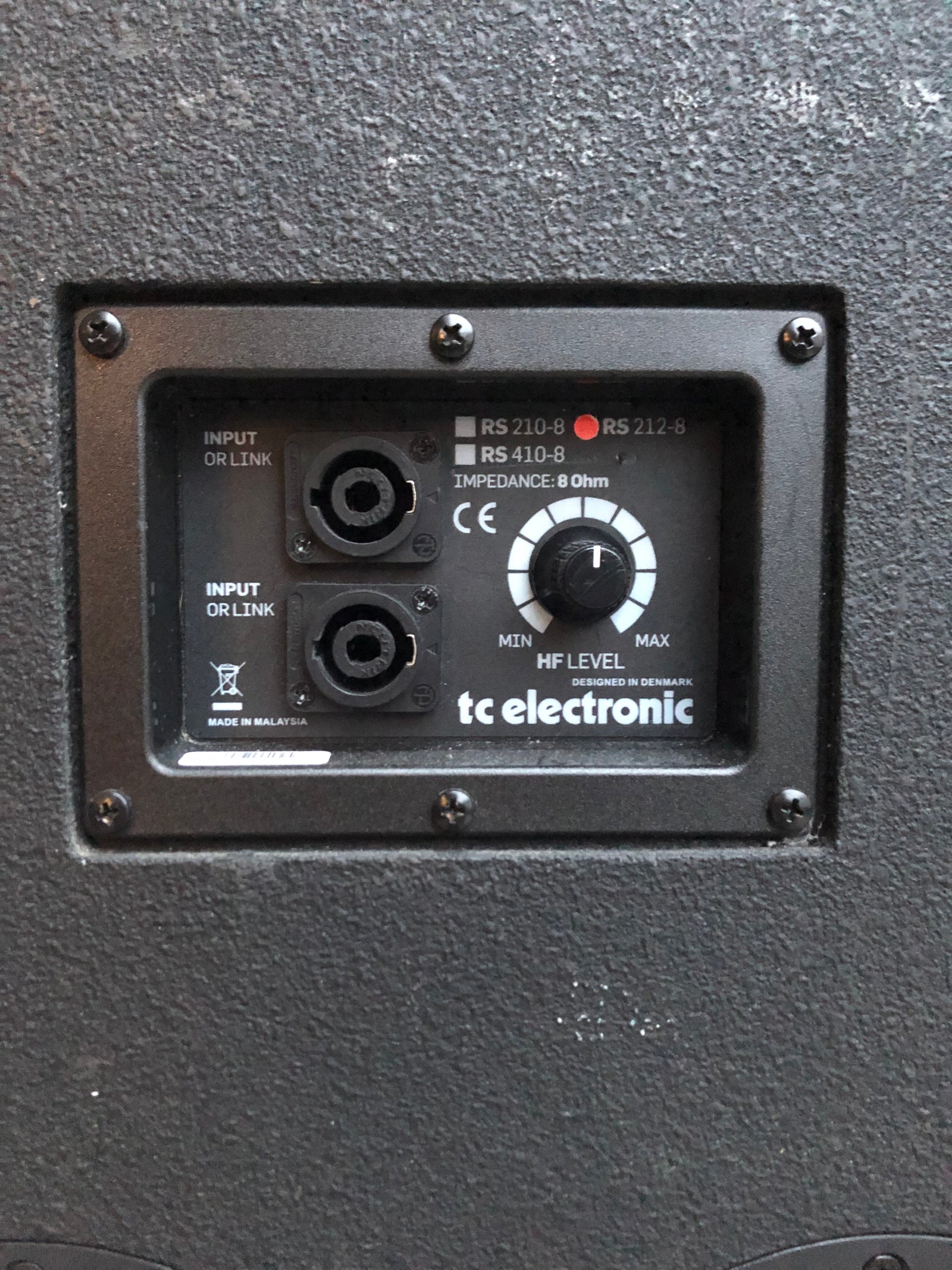 TC Electronic RS212-8 – The Bass Gallery TC Electronic RS212-8 – The Bass Gallery