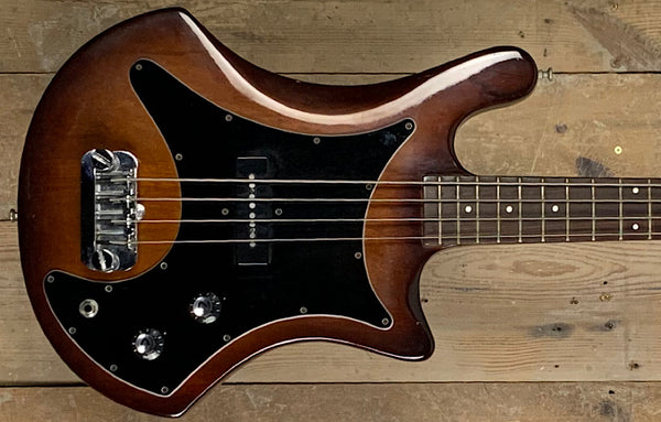 Guild B-301 – The Bass Gallery