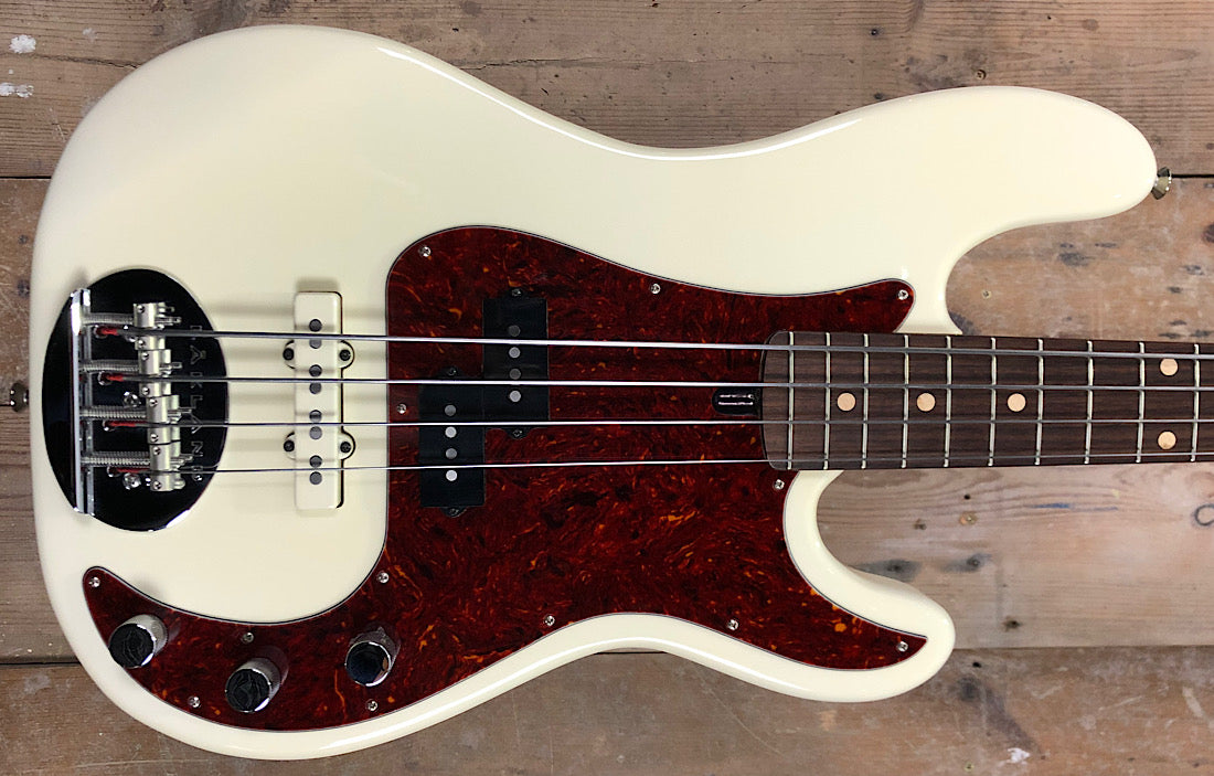 Lakland USA 44-64 PJ